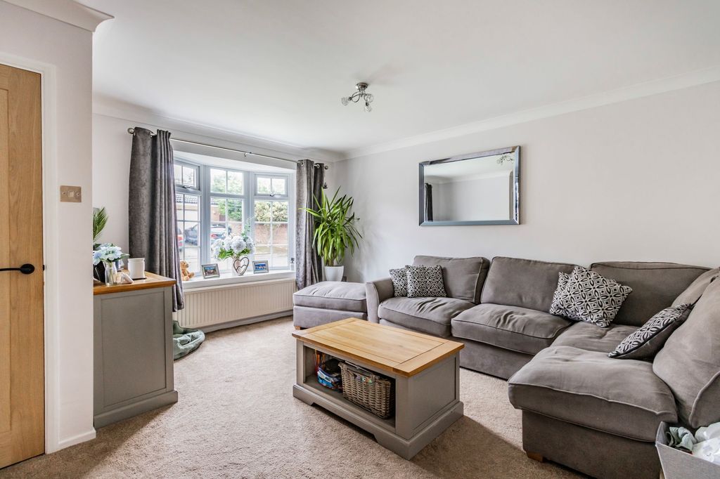 Property photo 2 of 13