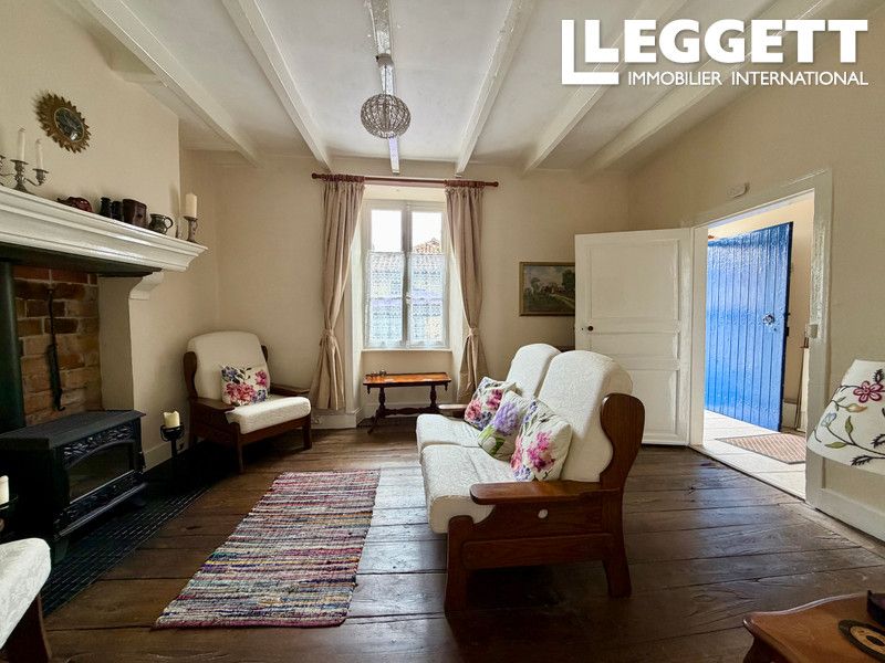 Property photo 2 of 10