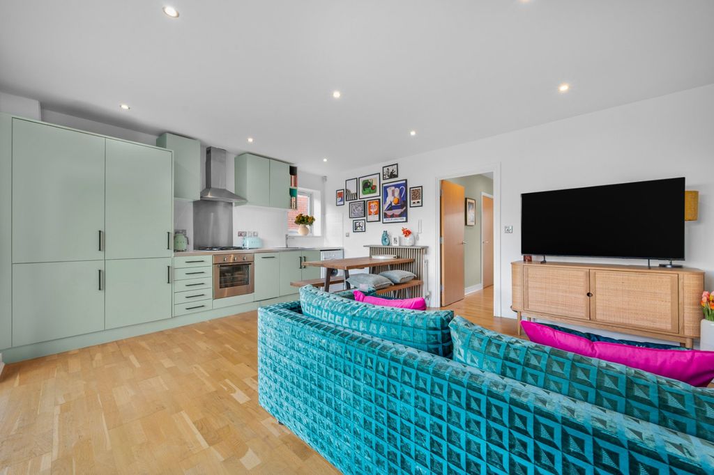 Property photo 3 of 13