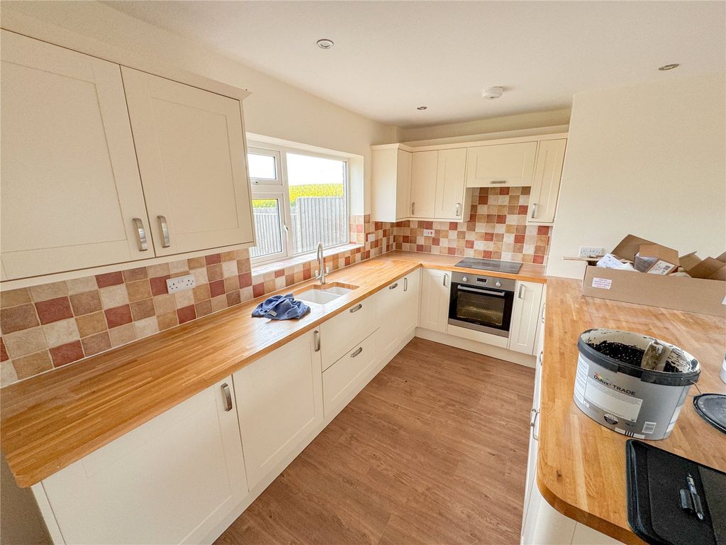 Property photo 2 of 21 Picture No. 40