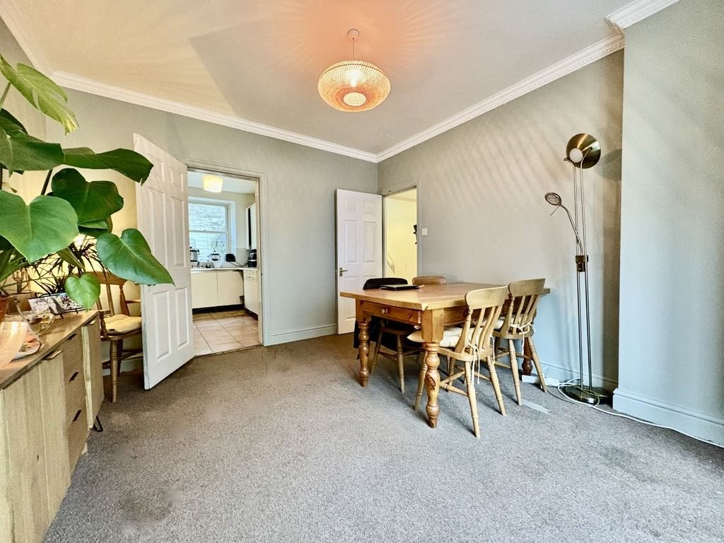 Property photo 2 of 11 Gallery