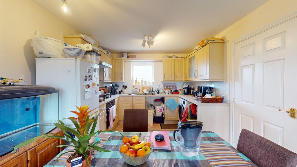 Property photo 3 of 12 3532977