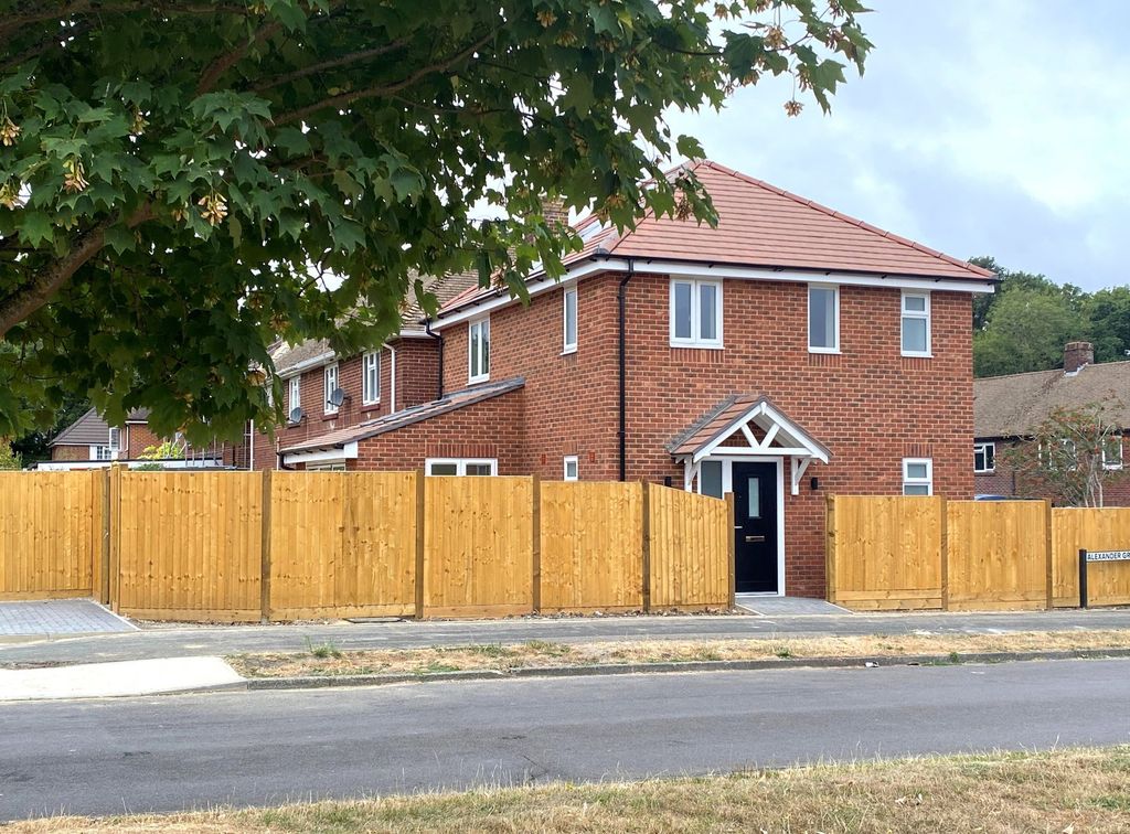 Property photo 1 of 23