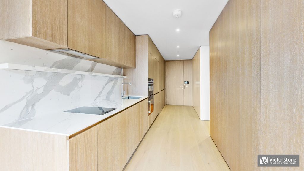 Property photo 3 of 15 807044