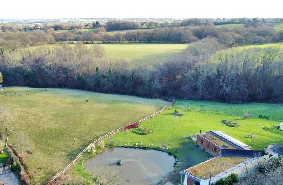 Property photo 2 of 26 2900 2A.Jpg