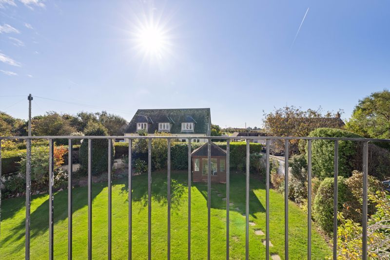 Property photo 3 of 27 Photo 3