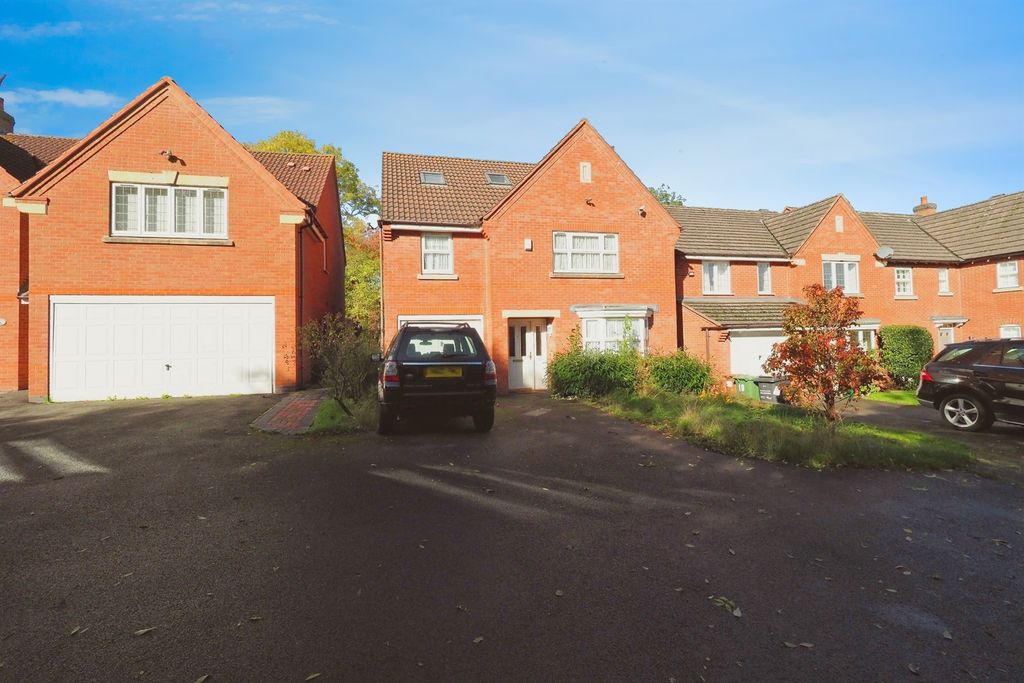 Additional image 4 of 6 bed detached house for saleHaymeadow Close, Loughborough LE11