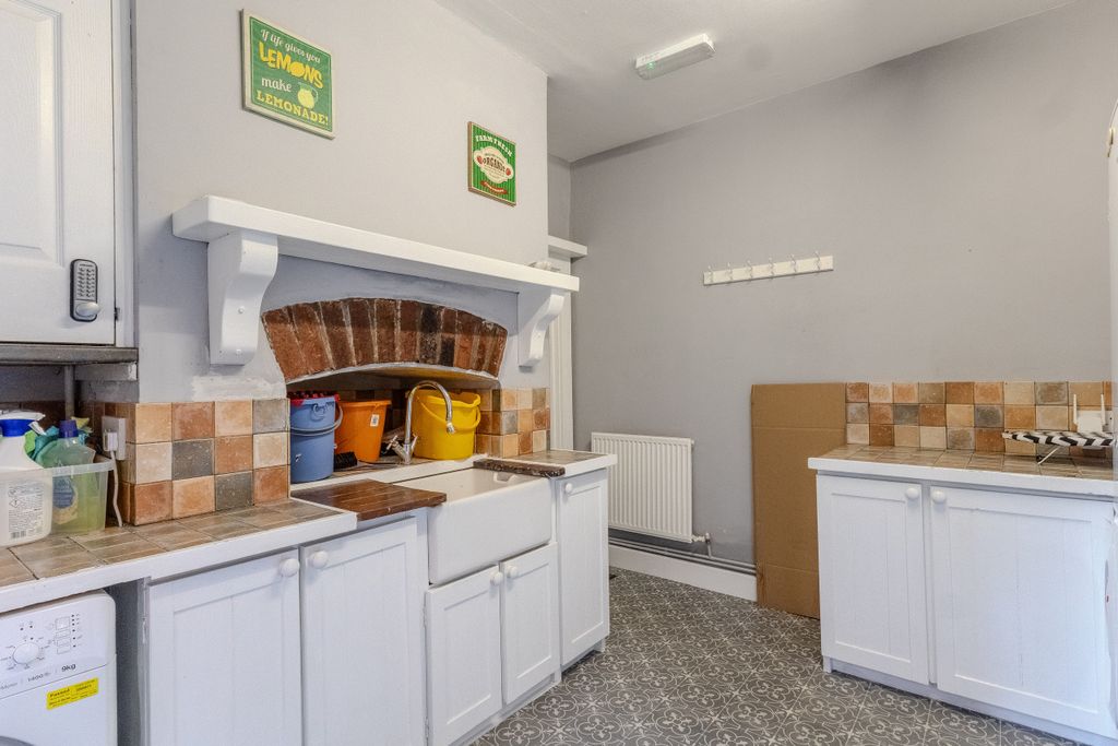 Additional image 4 of 6 bed semi-detached house for saleRyelands Street, Whitecross, Hereford HR4