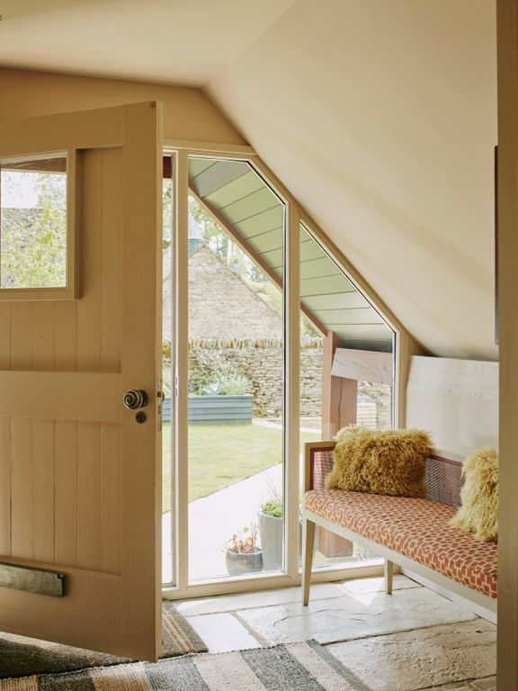 Property photo 2 of 27 Image