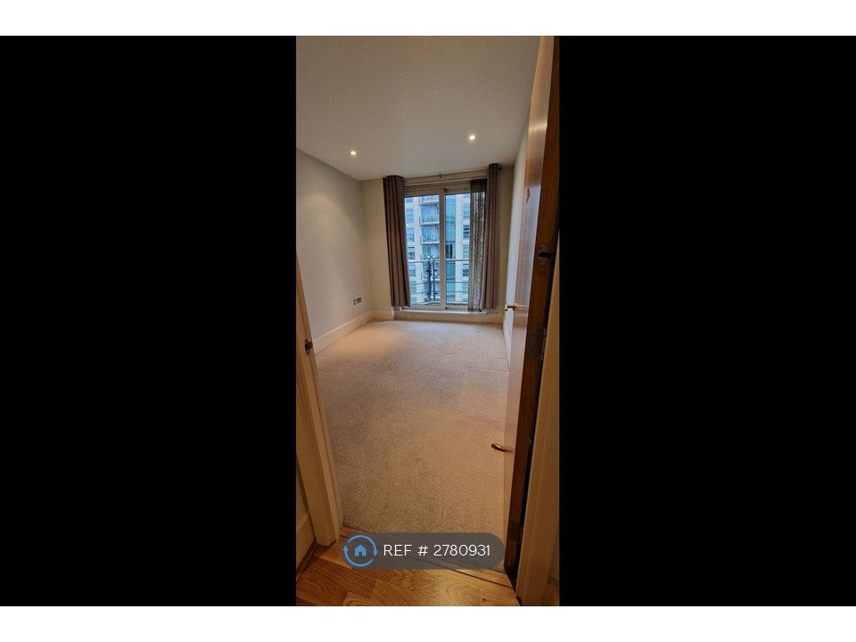 Property photo 3 of 19 Bedroom