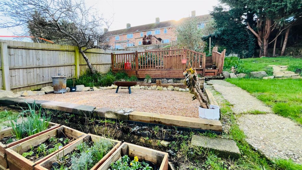 Property photo 2 of 37 4302 Rear Garden Alt..Jpeg