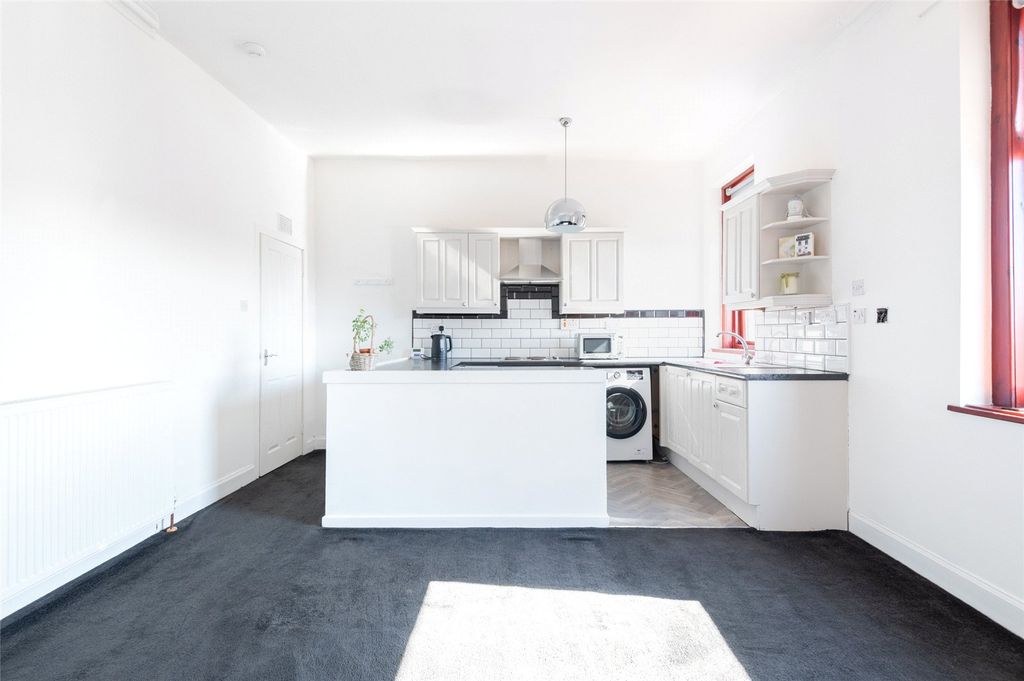 Property photo 3 of 26 Picture 3