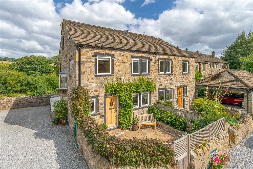 Property photo 1 of 17 High Mill
