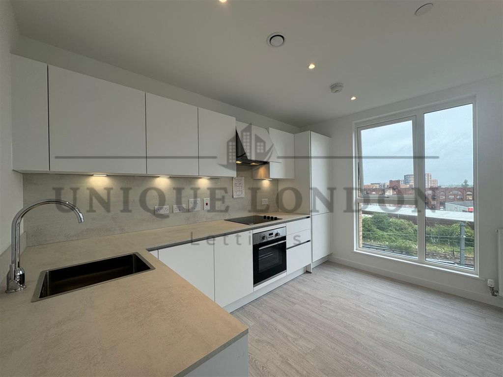 Property photo 1 of 8 36.Png