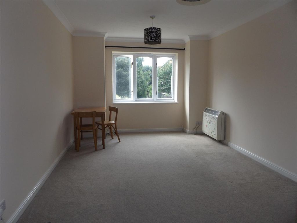 Property photo 3 of 5