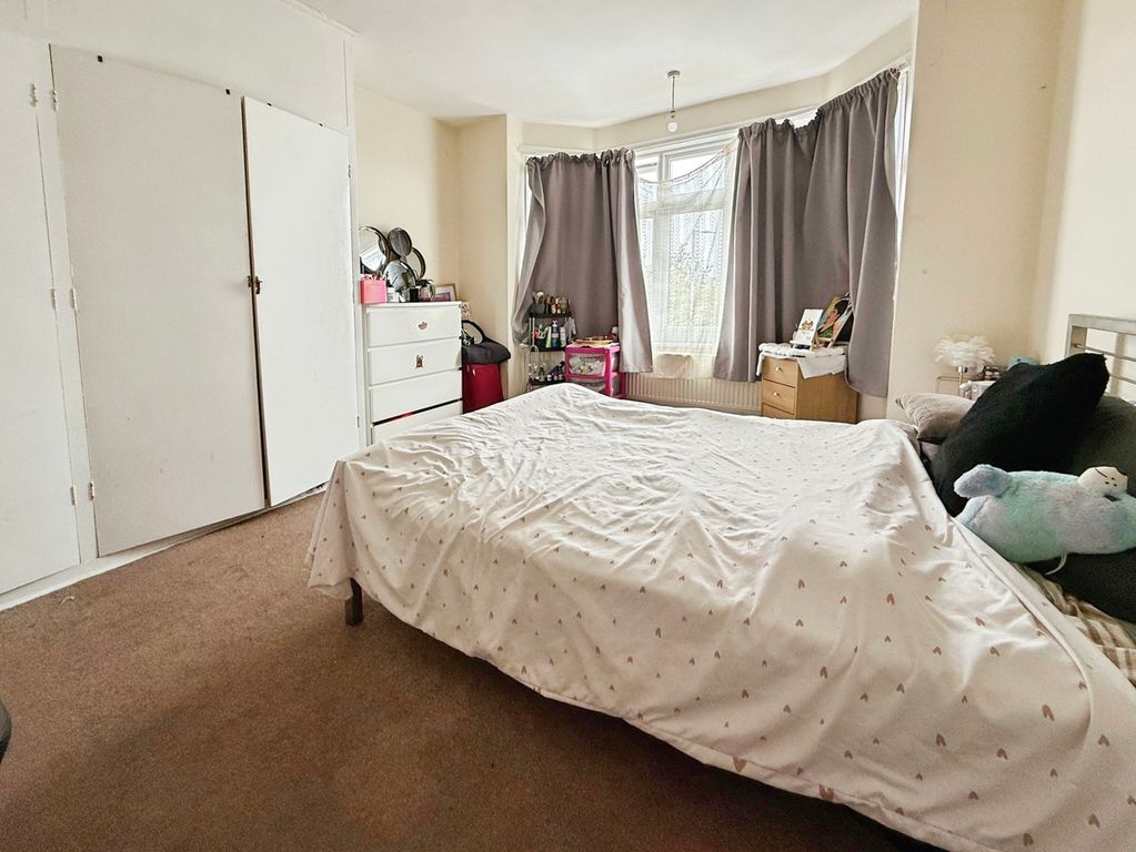Property photo 3 of 5