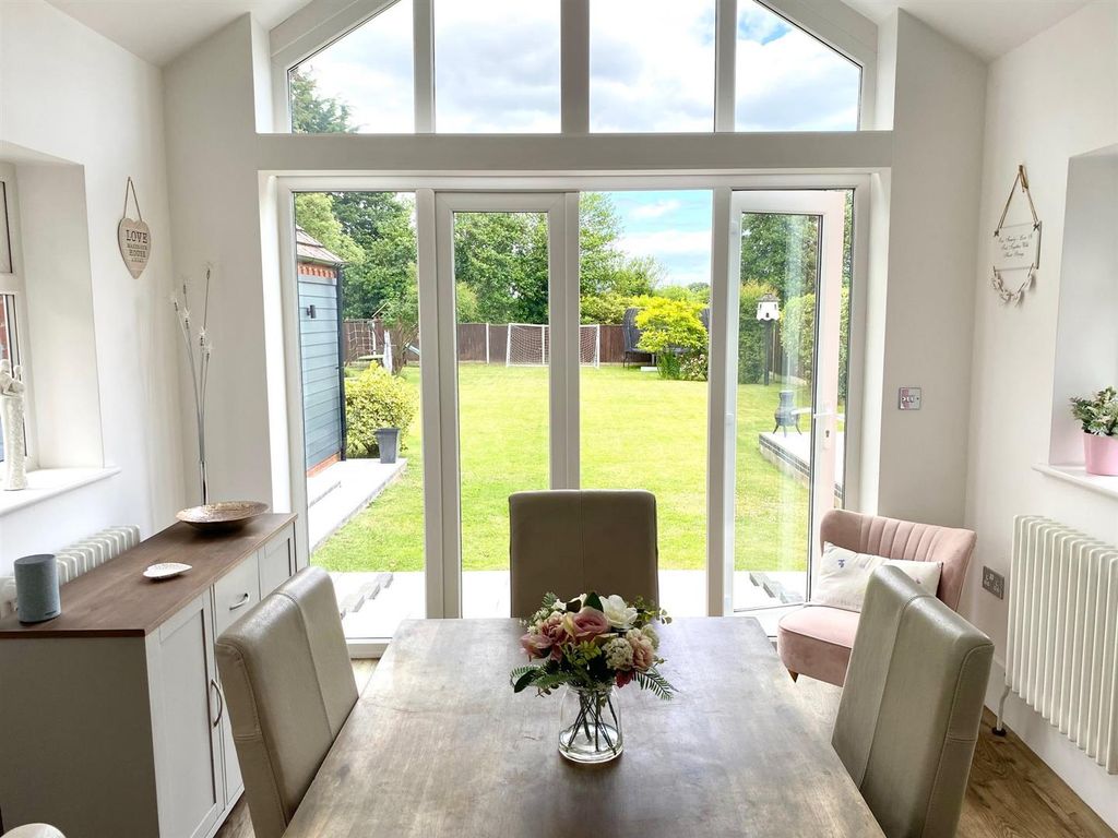 Property photo 2 of 46 Dining Room To Garden.Jpg