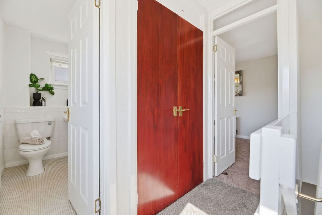Additional image 8 of 1 bed flat for saleLocherburn Grove, Houston PA6