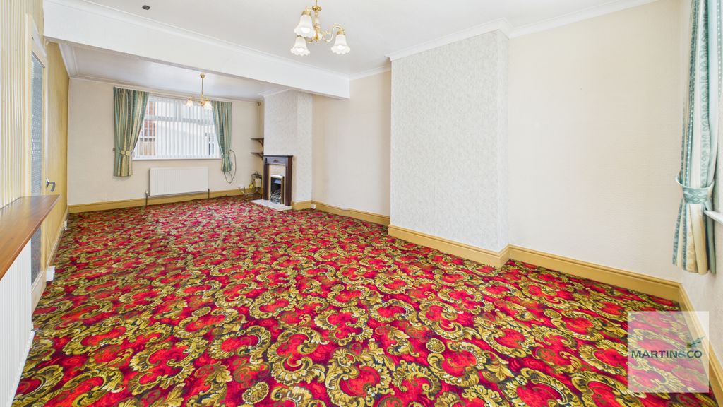 Property photo 3 of 21 Cam03663G0-Pr0203-Still008