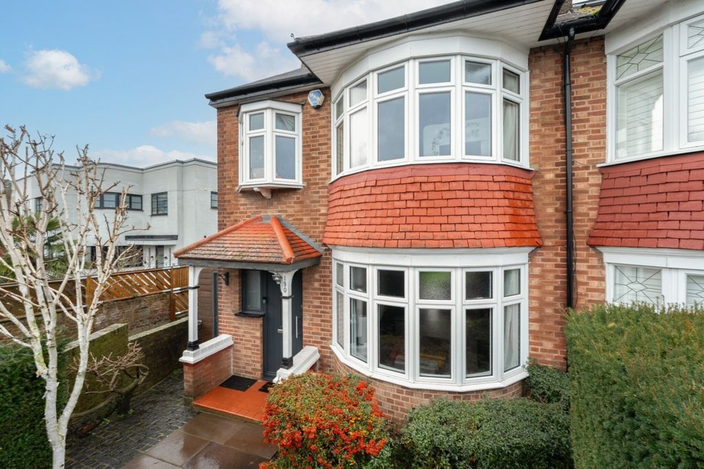 Property photo 1 of 24