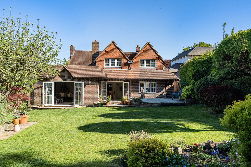 Property photo 1 of 34
