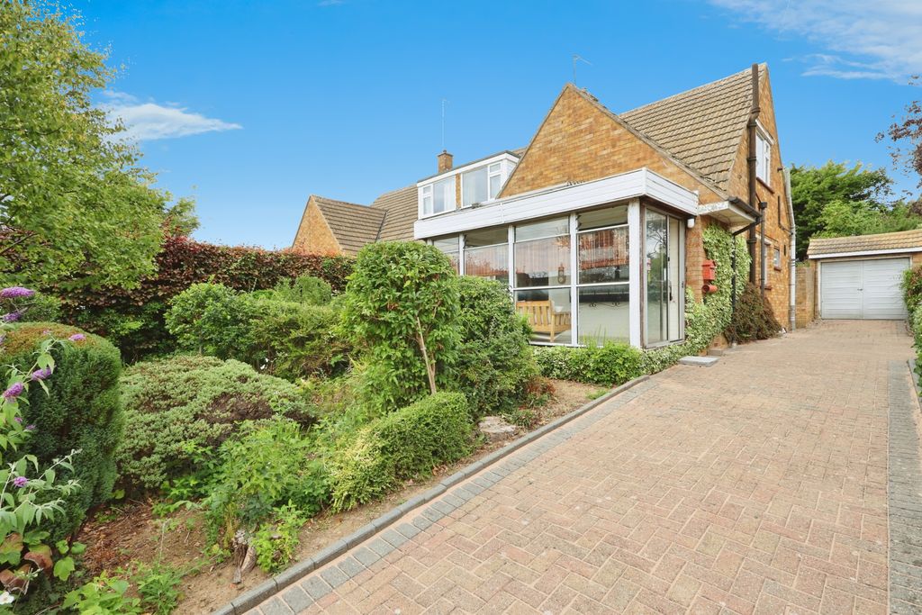 Property photo 1 of 24