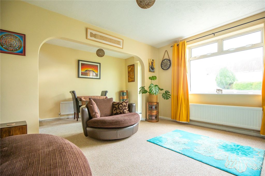 Property photo 3 of 19 Picture No. 03