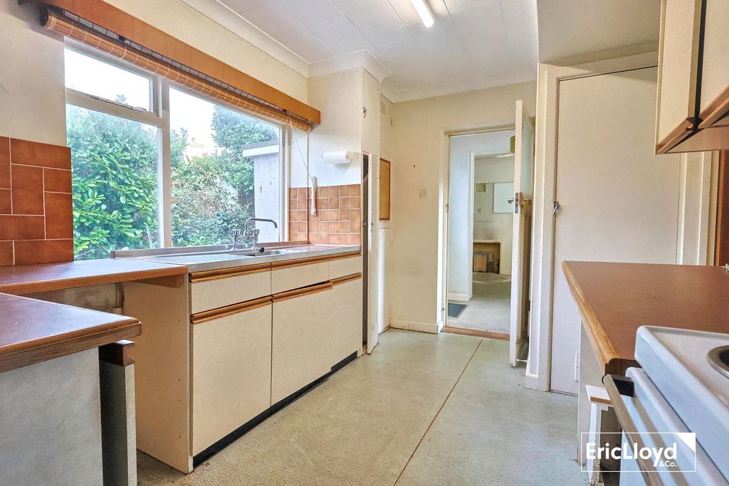 Property photo 3 of 15 Photo 11