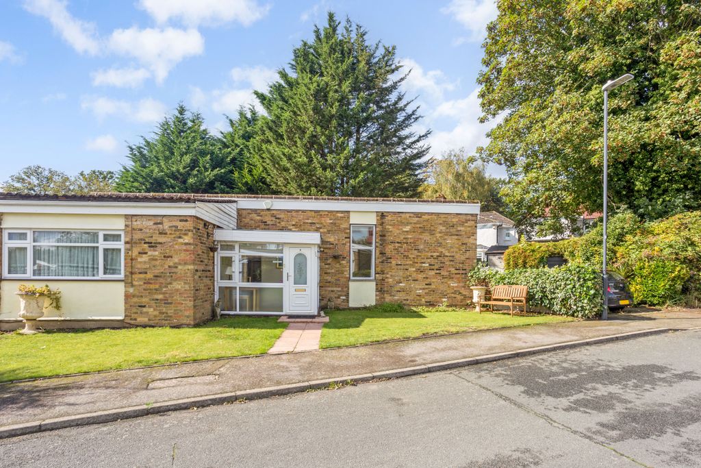 Property photo 1 of 24