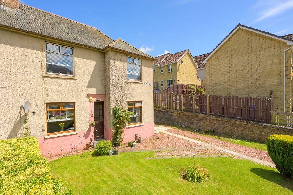 Property photo 2 of 23
