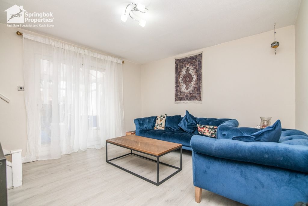 Property photo 3 of 13 Image 2