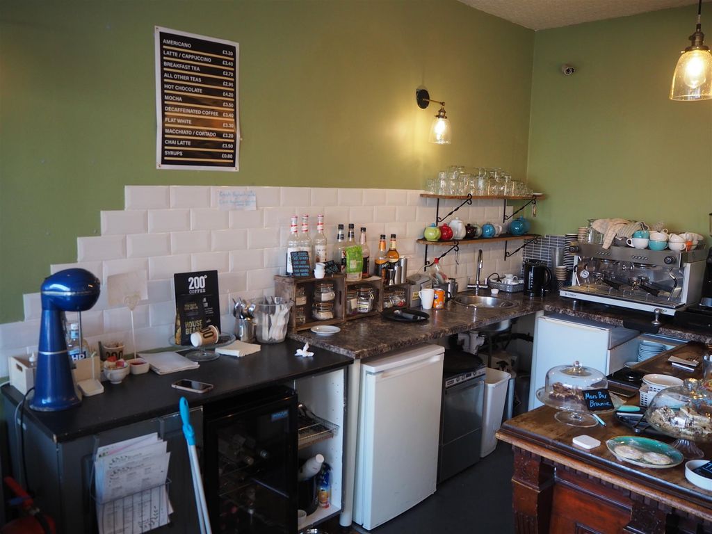 Property photo 2 of 5 Photo 1