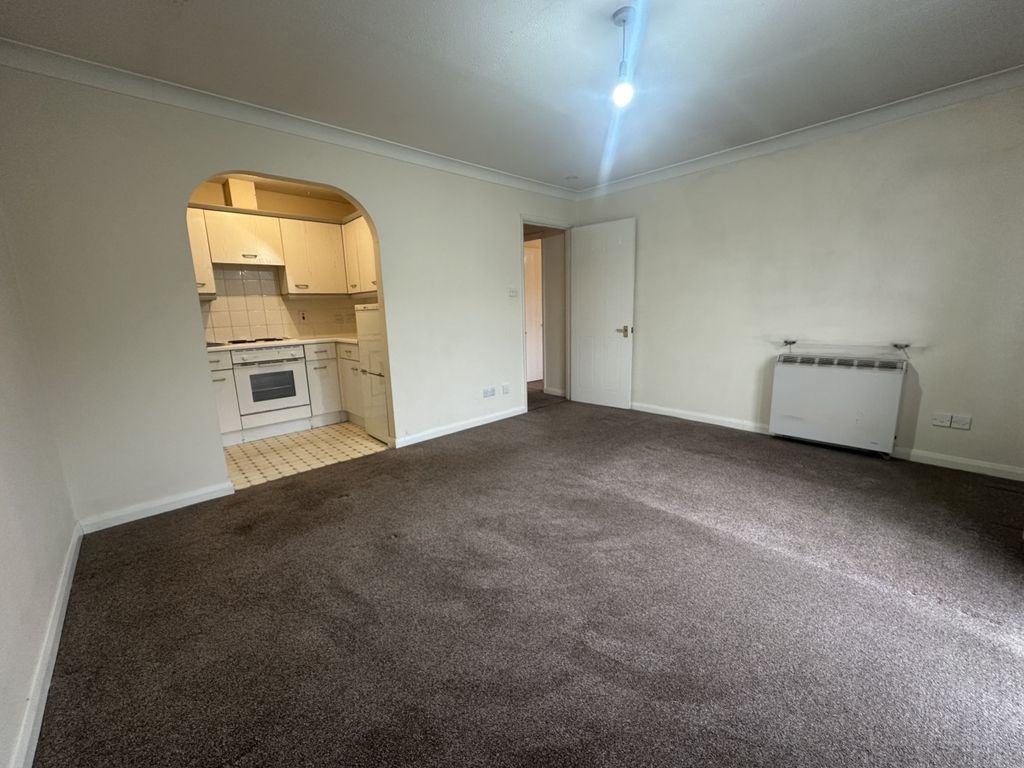 Property photo 3 of 12 Living Room