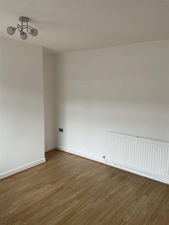 Property photo 3 of 11 Living Room.Jpg