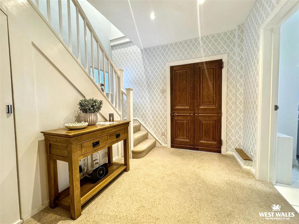 Property photo 3 of 63 Img_0259.Jpg