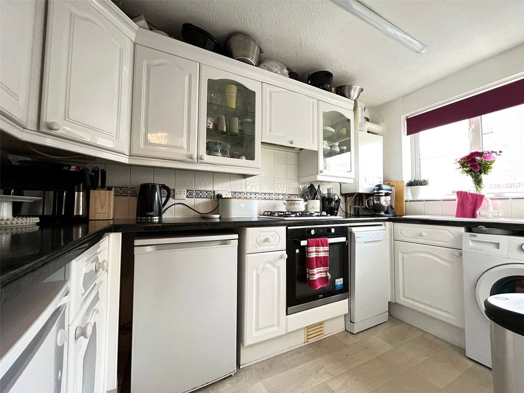 Property photo 2 of 13 Picture No. 04