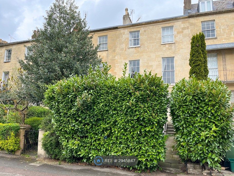 Property photo 2 of 11