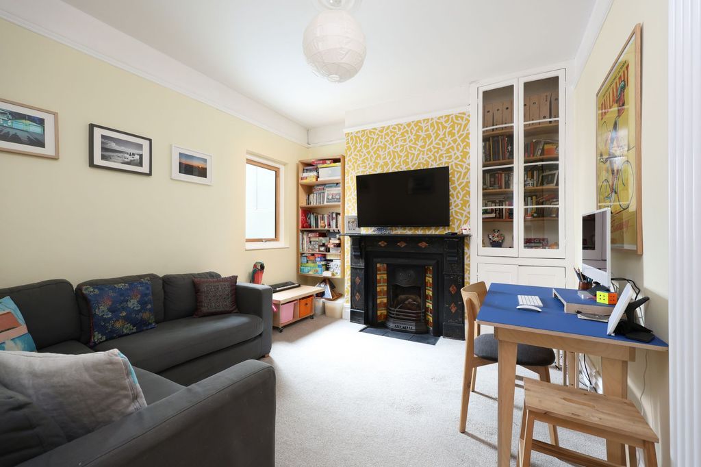 Property photo 3 of 26