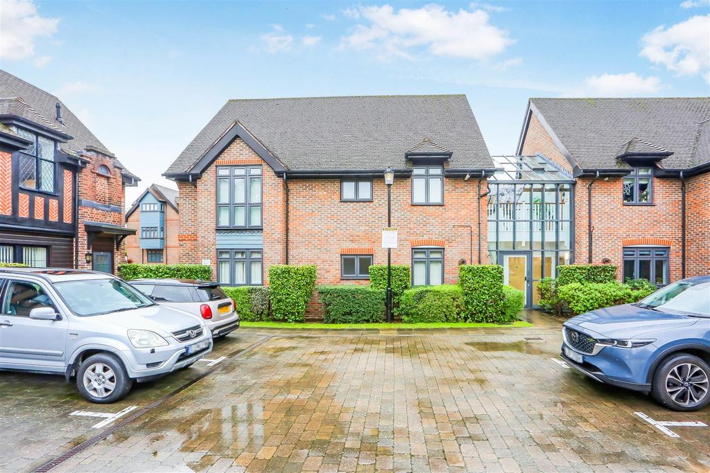 Property photo 1 of 16 1581979516 - 2.Jpg