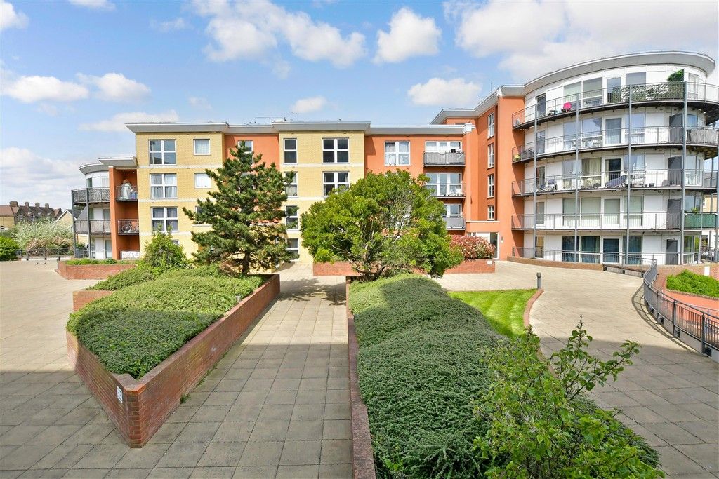 Property photo 2 of 10 External (Web)