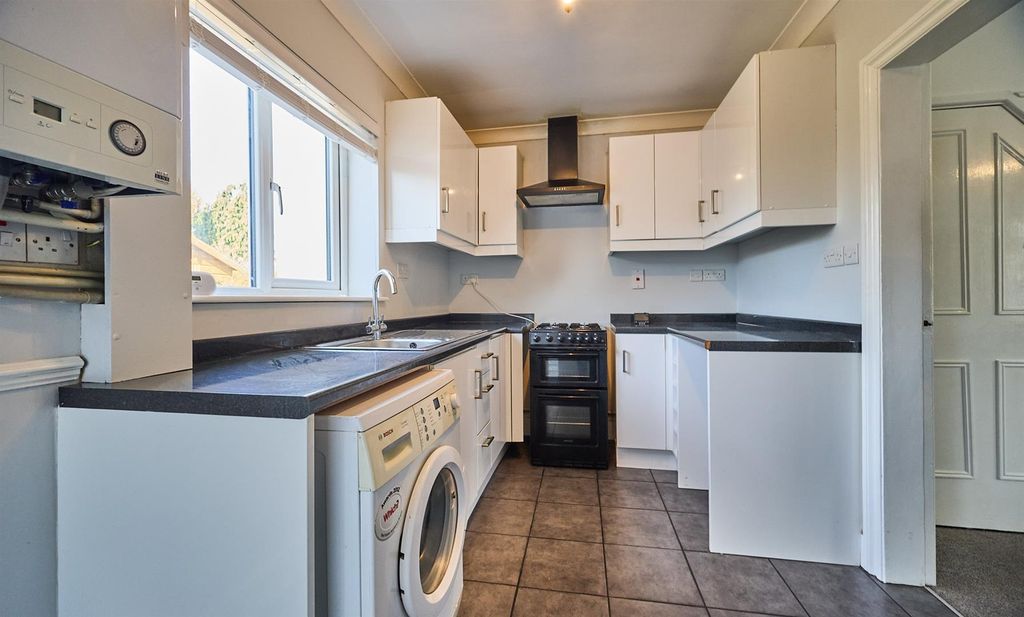 Property photo 3 of 9 William Iliffe Street 7.Jpg