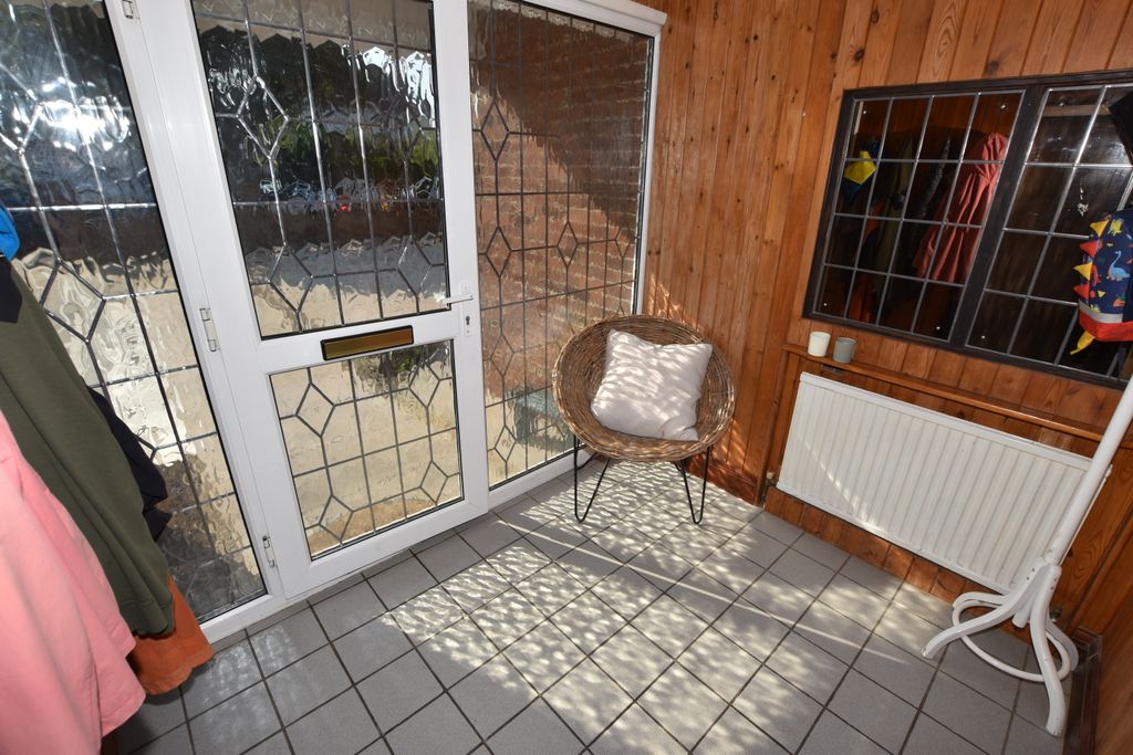 Property photo 3 of 23