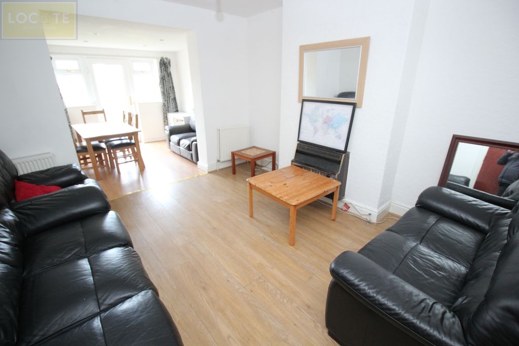 Property photo 2 of 14 Img_1311.Jpg