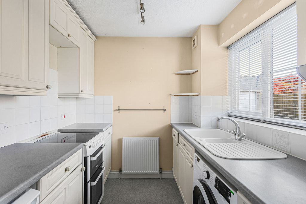 Property photo 3 of 17