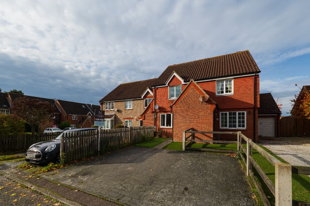 Property photo 1 of 14 4642441