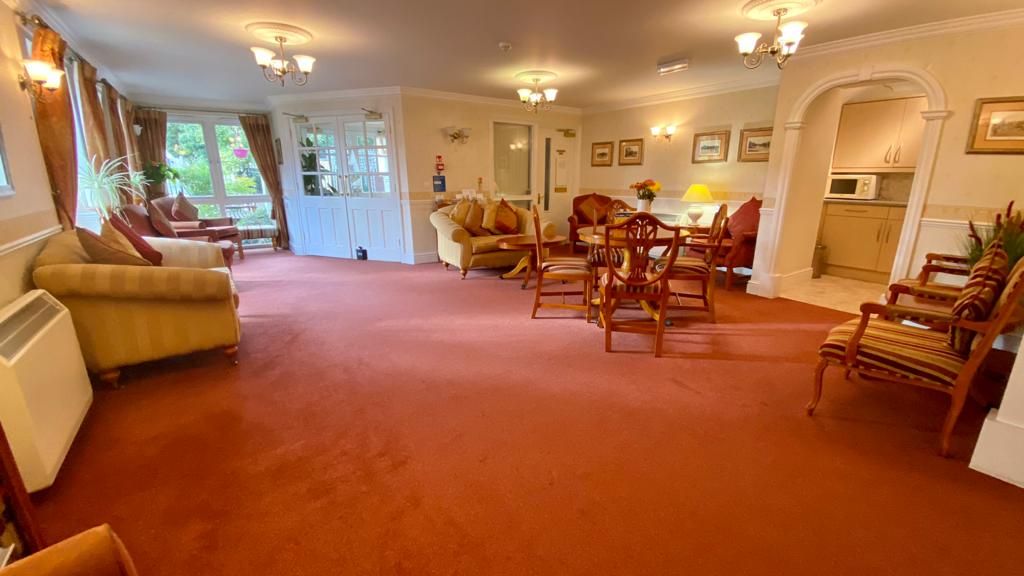 Property photo 2 of 11