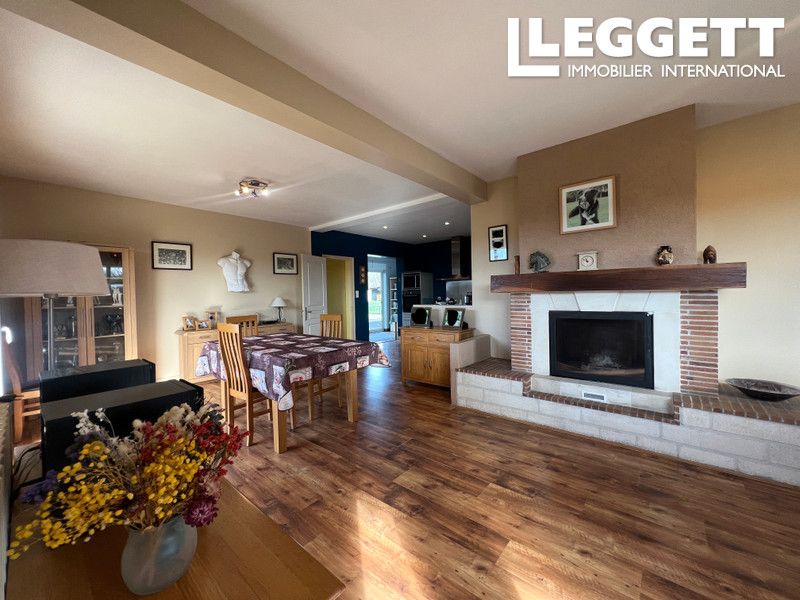 Property photo 3 of 10