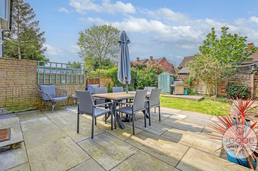 Property photo 3 of 19