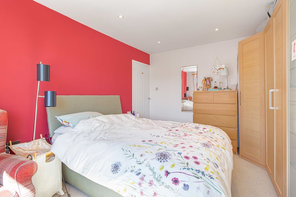 Additional image 10 of 2 bed flat for saleBurr Close, Bexleyheath DA7