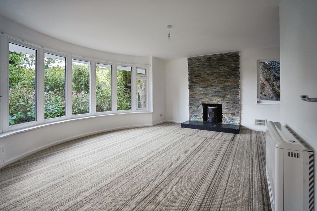 Property photo 2 of 37 Pbox-Img.Jpg
